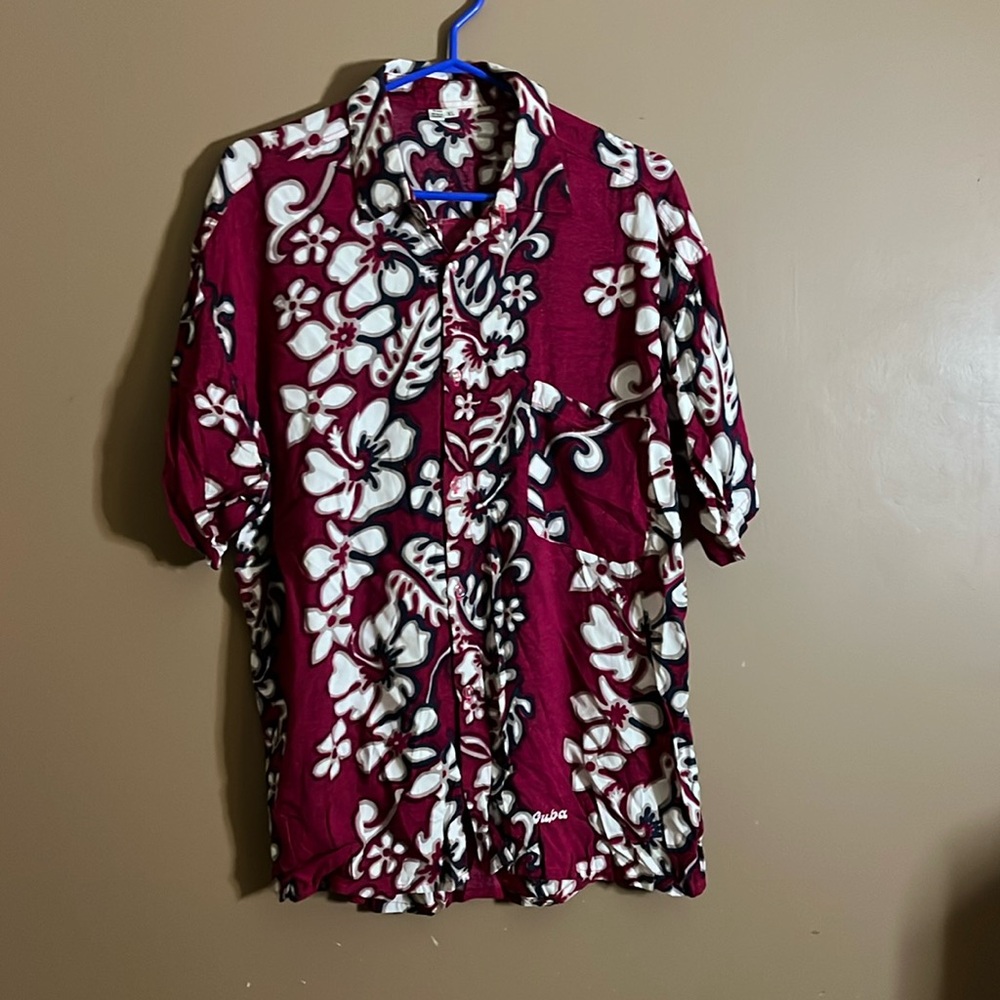 😄100% Rayon Cubian  vacation style shirt. B6
